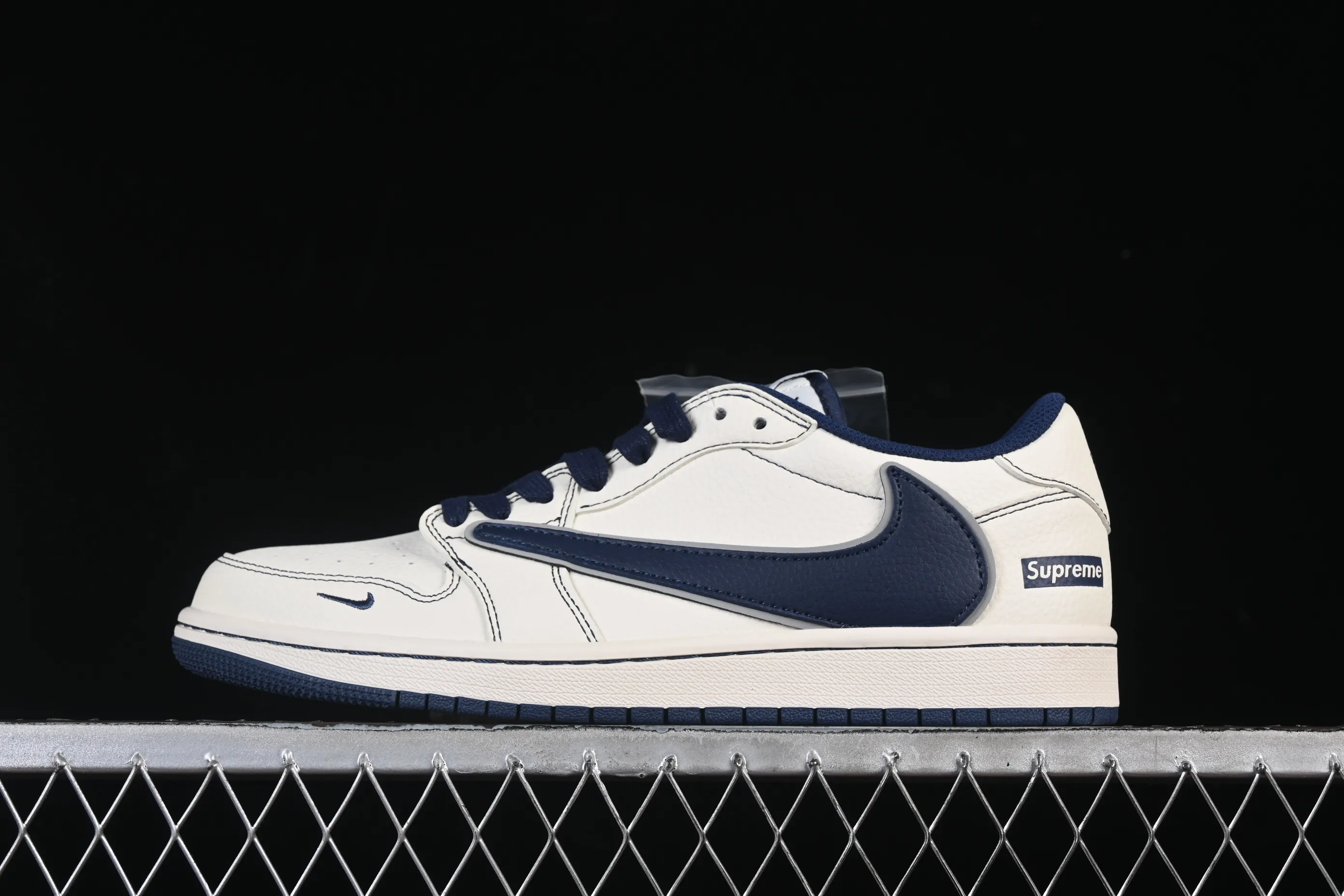 All categories Air Jordan Jordan series basketball shoes Air Jordan 1 Low High-end customized low-top sneakers Travis Scott x Fragment Design x Air Jordan 1 Low OG SP AJ1 Joe 1 joint midnight blue low-top cultural casual sneakers XX3168-217